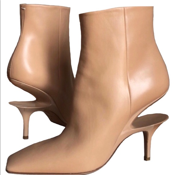 ‼️SOLD‼️Maison Martin Margiela Cut-out Heel Boot - Picture 2 of 9
